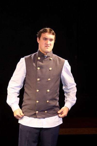 Кинешемский театр представил сценические костюмы к премьере «Мудреца» фото 18