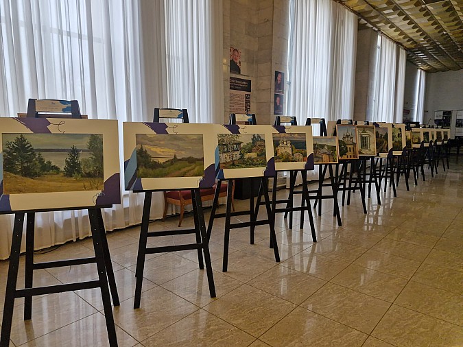 В Кинешемском театре открылась выставка картин молодых художников фото 2
