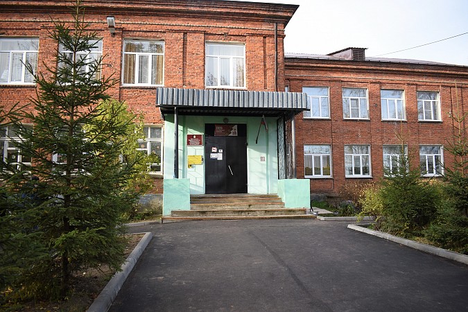 В Кинешме заасфальтировали территории начального звена гимназии и школы №19 фото 7