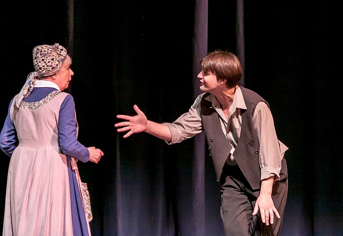 Премьерой «Мудреца» Кинешемский театр открыл 129-й творческий сезон фото 19