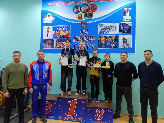 В Кинешме прошли соревнования по биатлону памяти разведчика ВДВ Александра Долькина фото 10