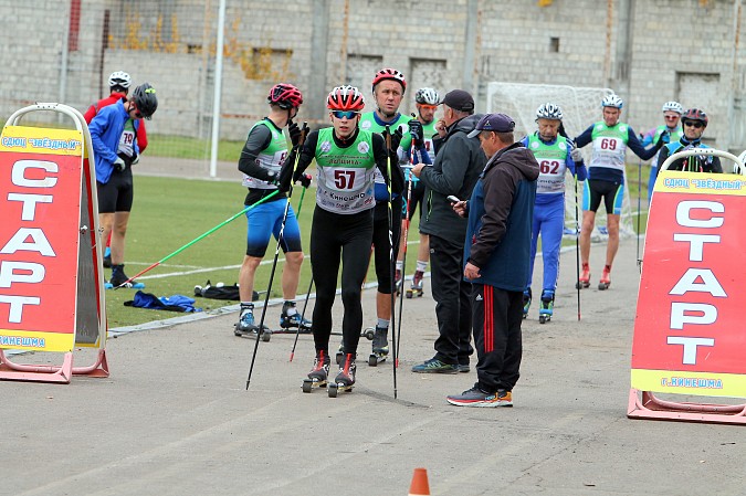 В Кинешме прошли межрегиональные соревнования по классическим лыжероллерам фото 8