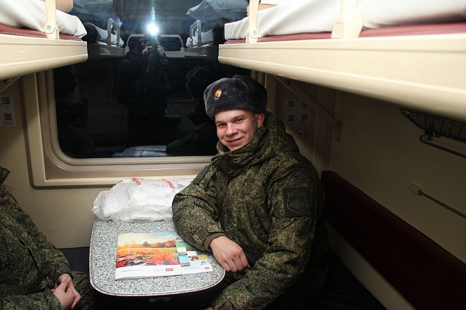 Первые призывники из Ивановской области отправились к местам прохождения службы фото 4