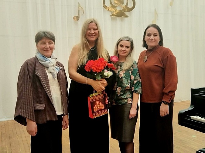 В Кинешме выступила пианистка с мировым именем Валентина Лисица фото 2