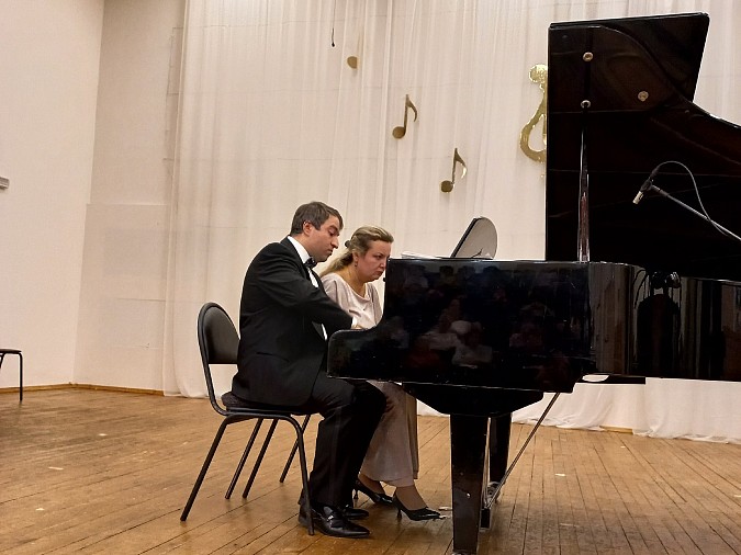 В Кинешме выступил фортепианный дуэт Чистяковой и Кудряшова фото 4