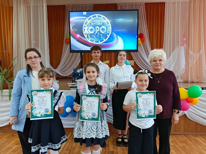 В школе №18 завершилась традиционная «Битва хоров» фото 10