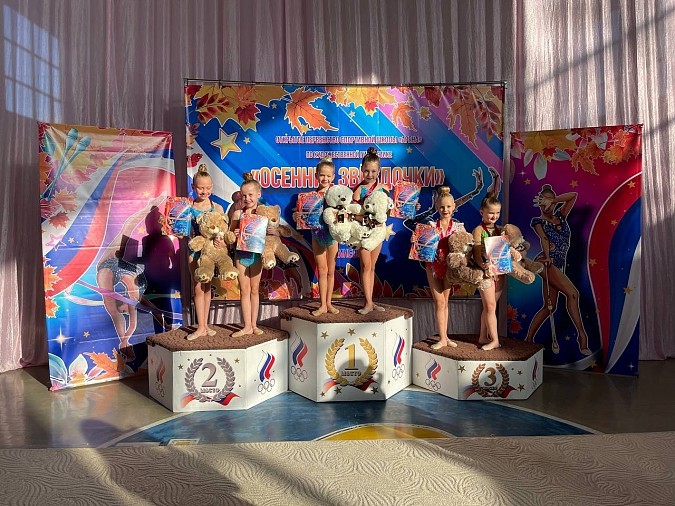 Кинешемские гимнастки взяли золото, серебро и бронзу на домашнем турнире фото 4