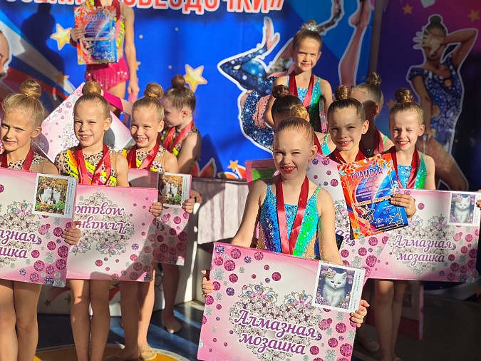 Кинешемские гимнастки взяли золото, серебро и бронзу на домашнем турнире фото 7