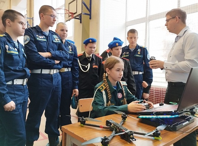 Учащиеся школ Кинешмы приняли участие в областном слете юных патриотов фото 2