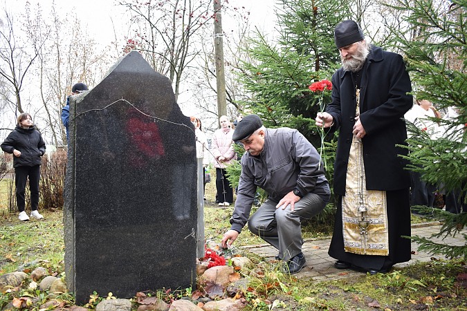 В Кинешме почтили память жертв политических репрессий фото 2