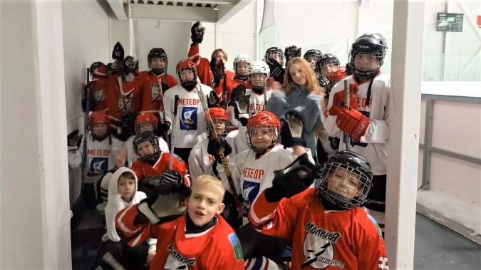 Хоккеисты кинешемской «Молнии» готовятся к сезону на льду ФОК «Арена Иваново» фото 3