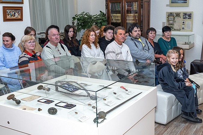 В «Ночь искусств» в Кинешемском музее состоялась презентация комикса «Воевода» фото 10