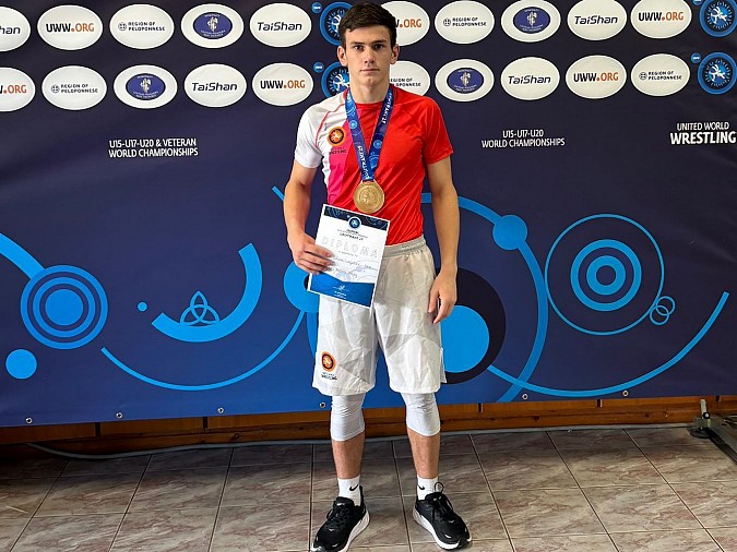 Кинешемец Захар Ларичев победил американца в финале Первенства мира по грэпплингу фото 3