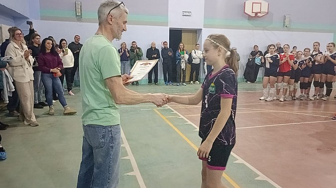 В Кинешме прошел волейбольный турнир памяти Владимира Орлова фото 3