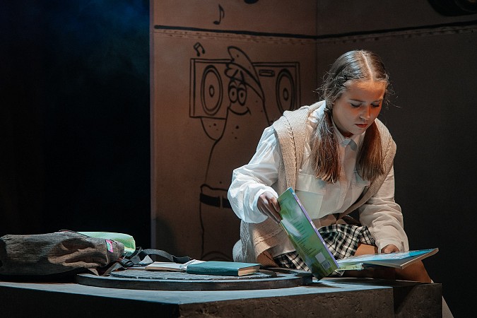 Кинешемский театр представил премьеру спектакля «Я – ворона» фото 3