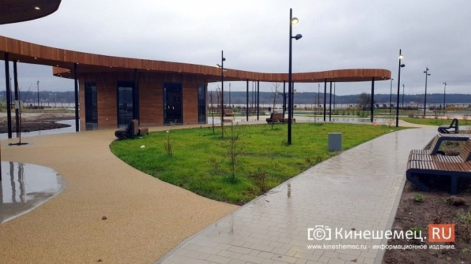 На стрелке у Никольского моста завершаются работы по благоустройтсву фото 9