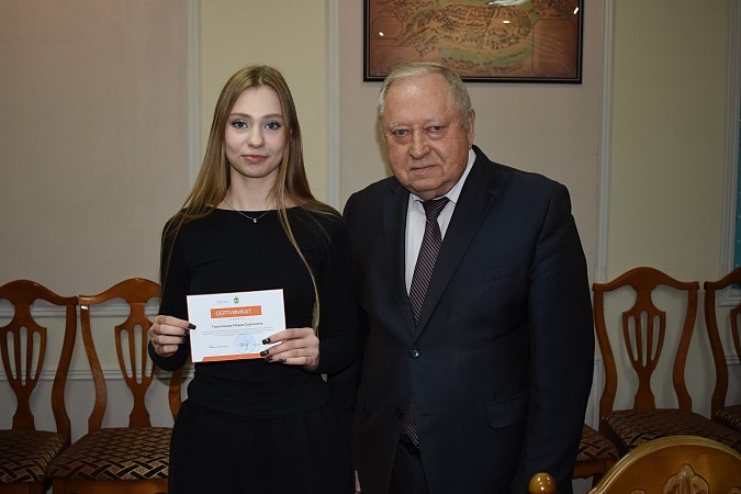 Студенты технологического колледжа встретились с руководством города фото 7