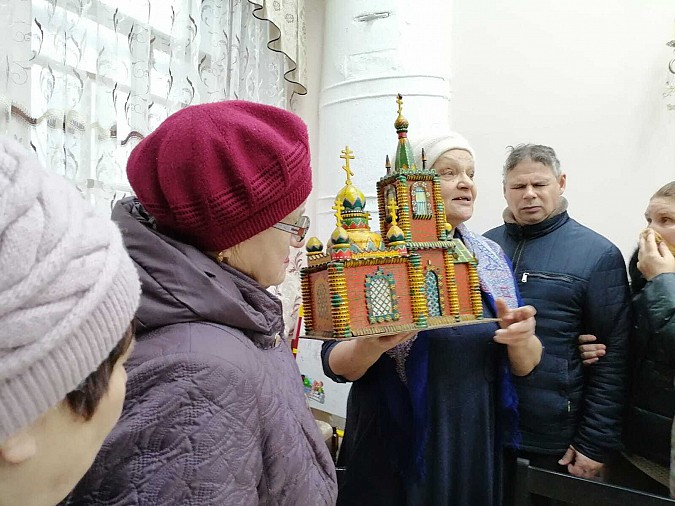 Паломники из общества слепых Кинешмы посетили святые места Заволжского района фото 3