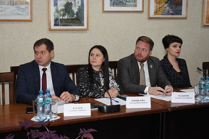 В Кинешме состоялось заседание комиссии Ивановской областной Думы по малым городам фото 2