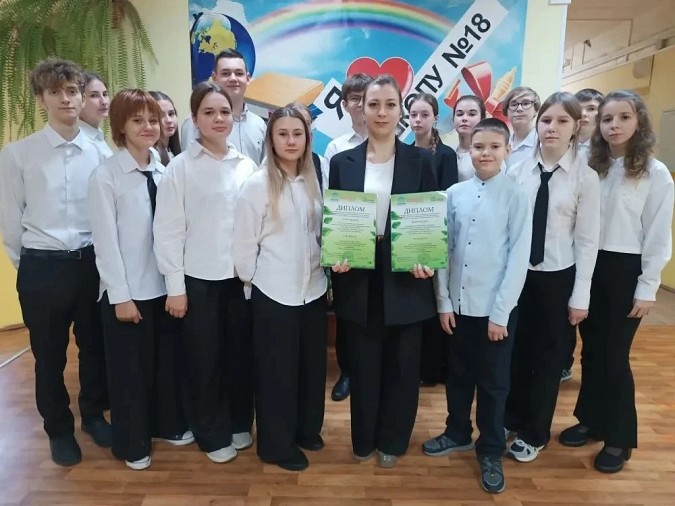 Школа №18 отмечена на региональном смотре-конкурсе территорий образовательных учреждений фото 4