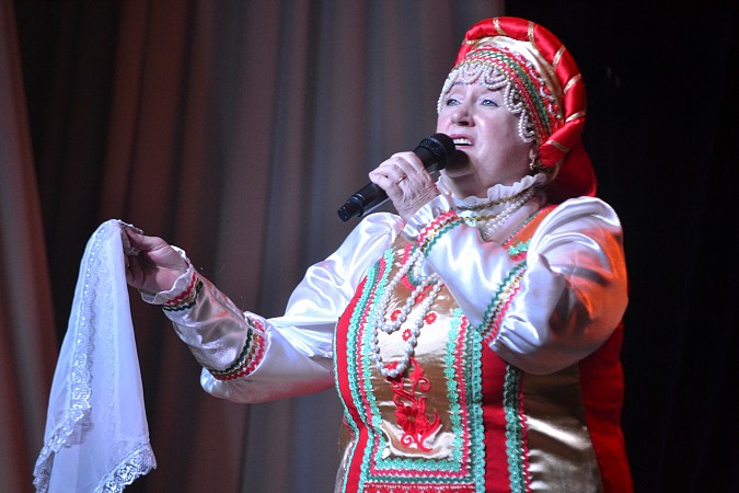 В клубе «Октябрь» ярко отметили День народного единства фото 8