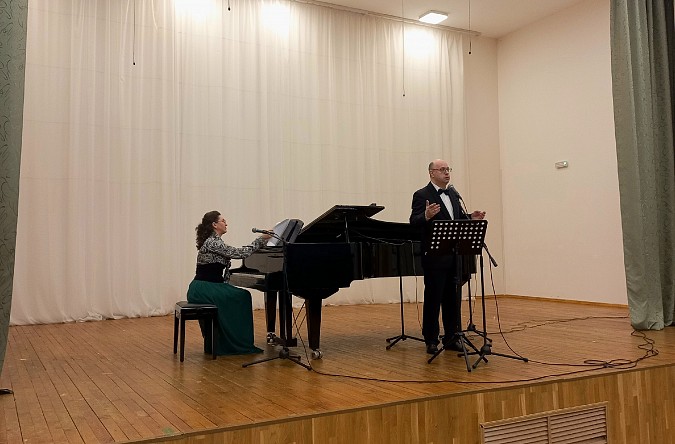 В Кинешме выступили лауреаты международных конкурсов – Марина Переходович и Михаил Егиазарьян фото 2