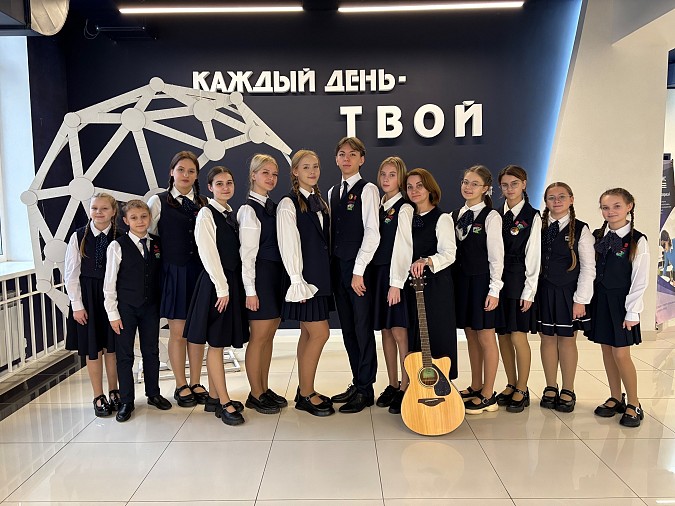 Ансамбль гимназии стал Лауреатом регионального этапа Всероссийского конкурса фото 2