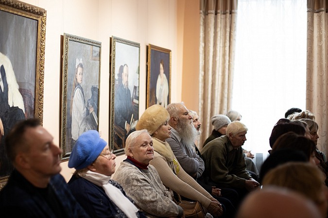 На заседании Кинешемского краеведческого лектория рассказали о художнике Петре Кривоногове фото 5