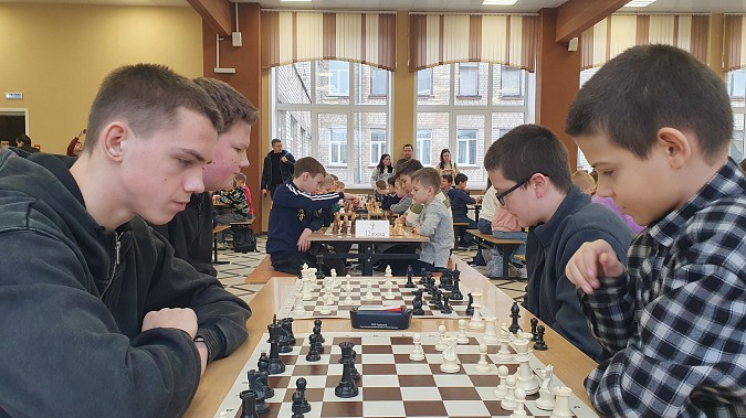 В школе №19 состоялся традиционный открытый шахматный турнир фото 9