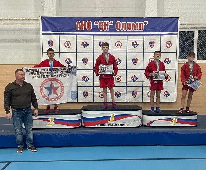 Максим Тарасов выиграл турнир по самбо на призы главы Углича фото 2