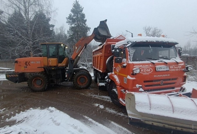 Дороги Кинешмы обрабатывают противогололедным составом фото 2