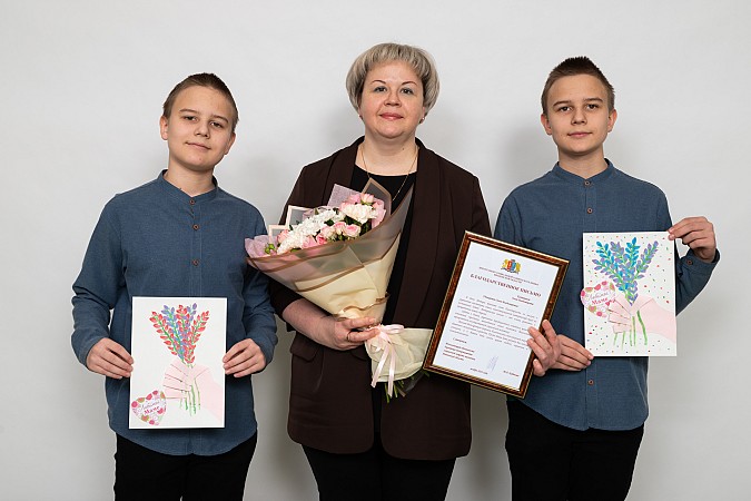 Многодетная мама из Кинешемского района Надежда Коваленкова удостоена региональной награды фото 7