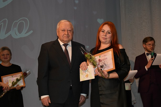 В Кинешме вручили премию «Талант материнства» фото 16