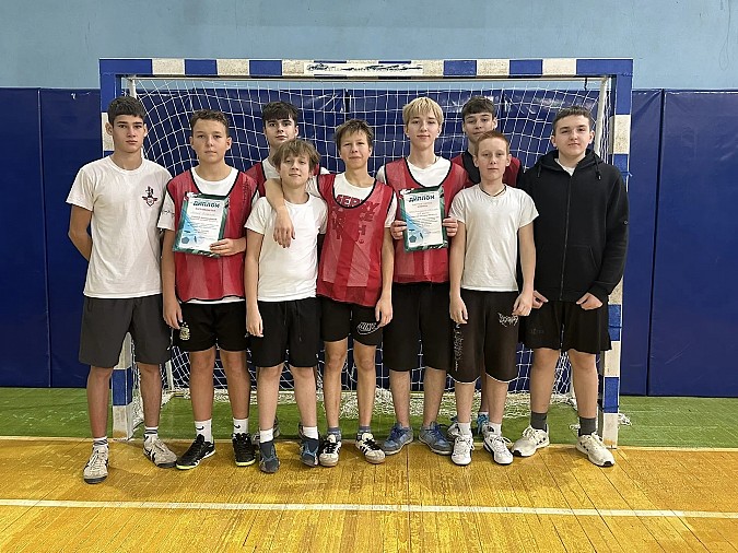 В Кинешме прошел турнир по футболу среди команд школьных спортивных клубов фото 4