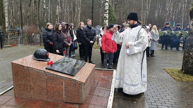 В Кинешме прошли мероприятия ко Дню Неизвестного солдата фото 4