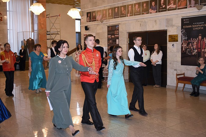 В Кинешме состоялся первый инклюзивный бал фото 7