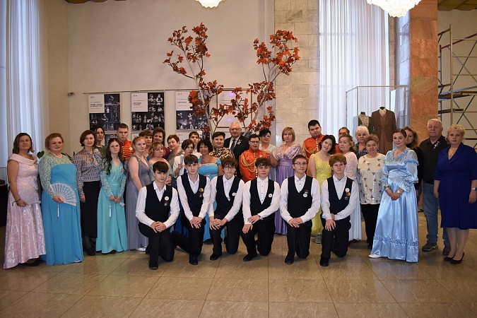 В Кинешме состоялся первый инклюзивный бал фото 2