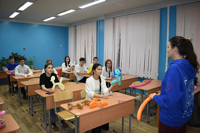 В Кинешме состоялся городской форум волонтеров-школьников «Вектор добра» фото 4