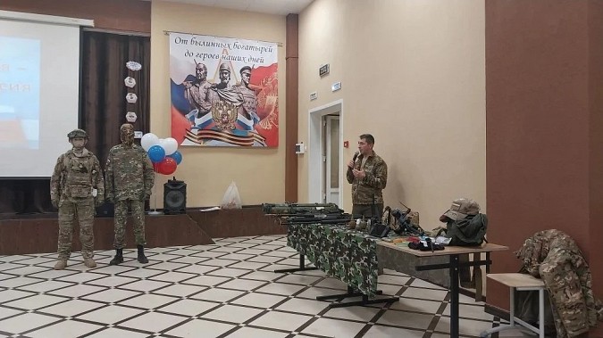 В школе №19 торжественно закрыли Год защитника Отечества фото 3