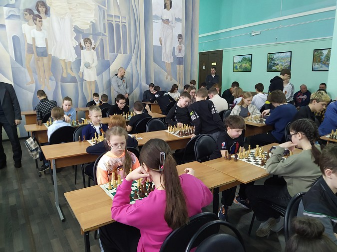 В Кинешме прошел турнир по шахматам памяти героя СВО Ильи Филина фото 5