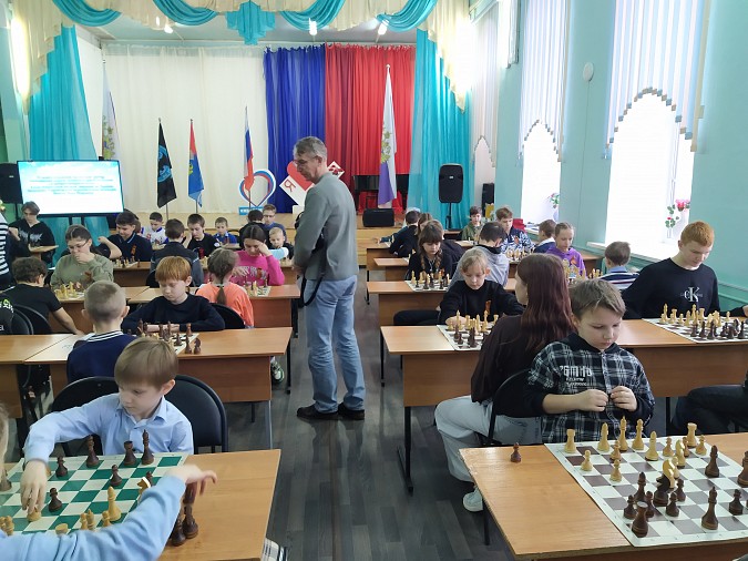 В Кинешме прошел турнир по шахматам памяти героя СВО Ильи Филина фото 3