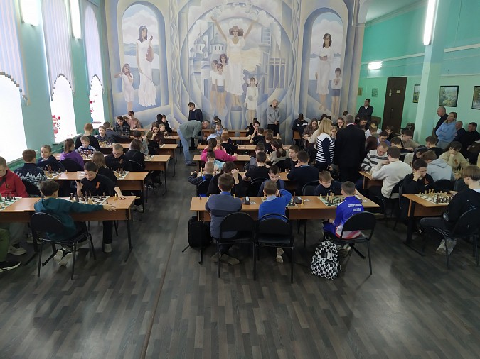 В Кинешме прошел турнир по шахматам памяти героя СВО Ильи Филина фото 2