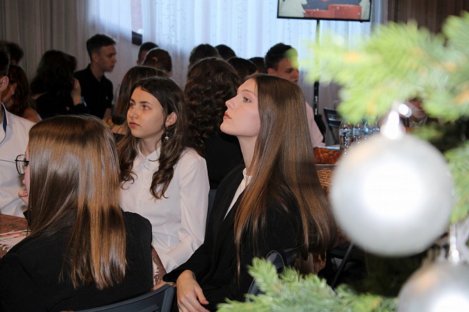 В Кинешемском районе чествовали лучших представителей молодежи фото 9