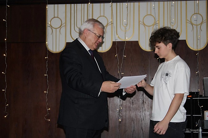 В Кинешемском районе чествовали лучших представителей молодежи фото 11