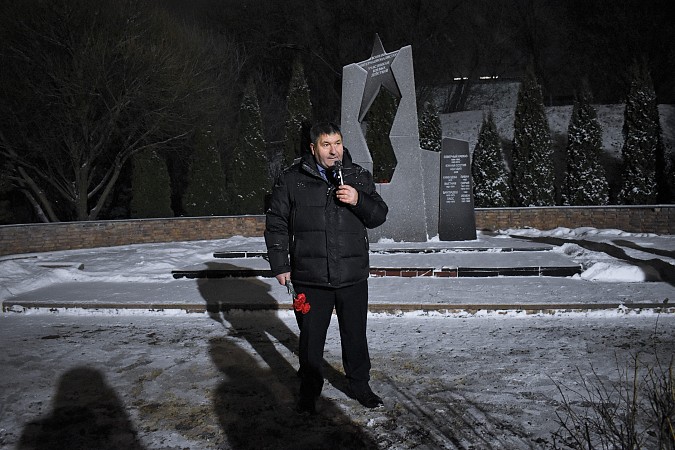 В Кинешме зажгли свечи в память о 46-й годовщине ввода советских войск в Афганистан фото 8