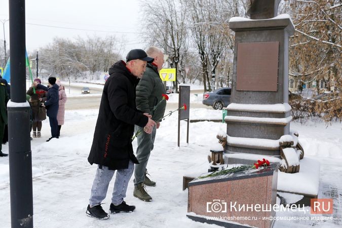 В Кинешме почтили память генерала Василия Маргелова фото 9