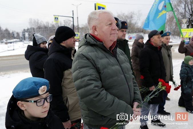 В Кинешме почтили память генерала Василия Маргелова фото 3