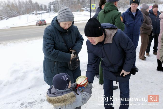 В Кинешме почтили память генерала Василия Маргелова фото 12