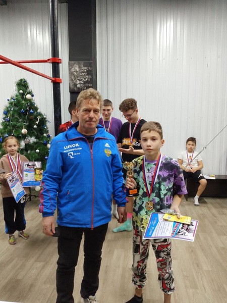 В Кинешме прошел 3-й этап первенства города по воркауту фото 11