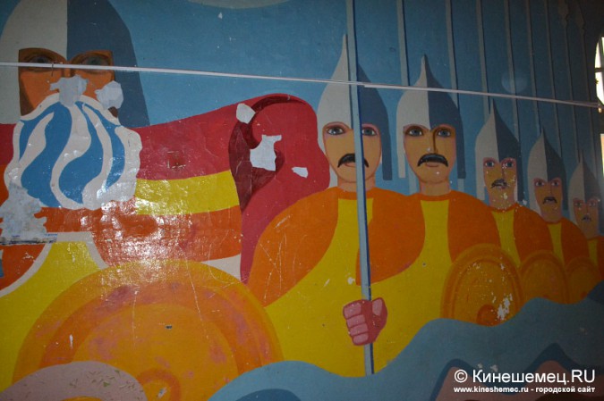 Памятник архитектуры превратился в декорации к фильму ужасов фото 25